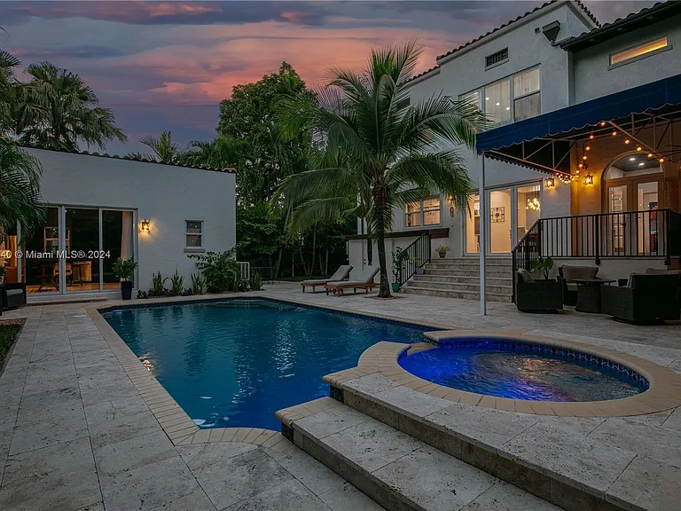 130 NE 45th St, Miami FL