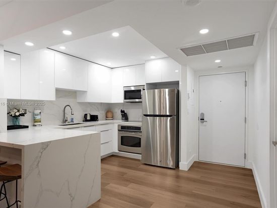 2301 Collins Ave APT 1135, Miami Beach, FL